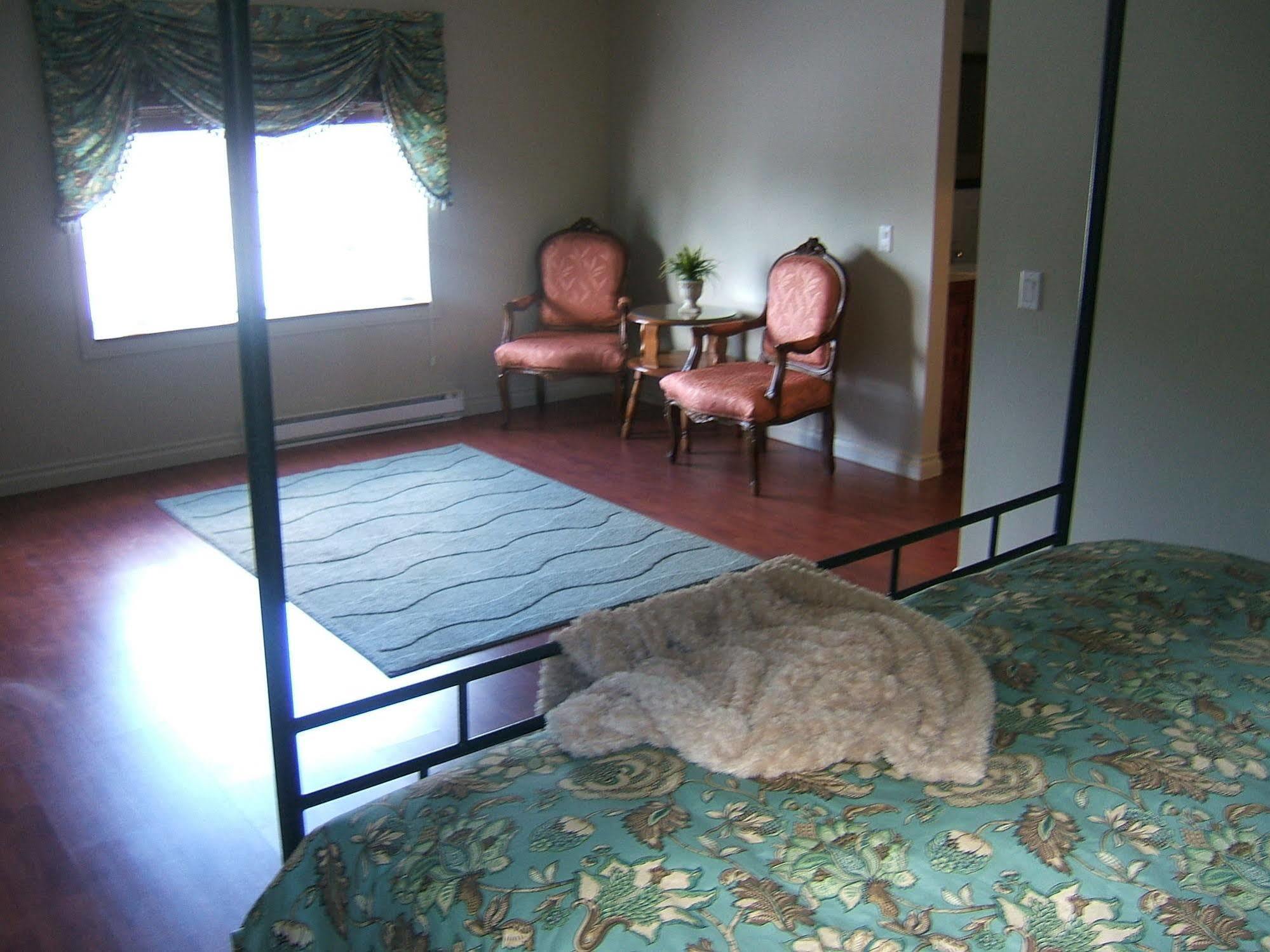 Dominion Inn